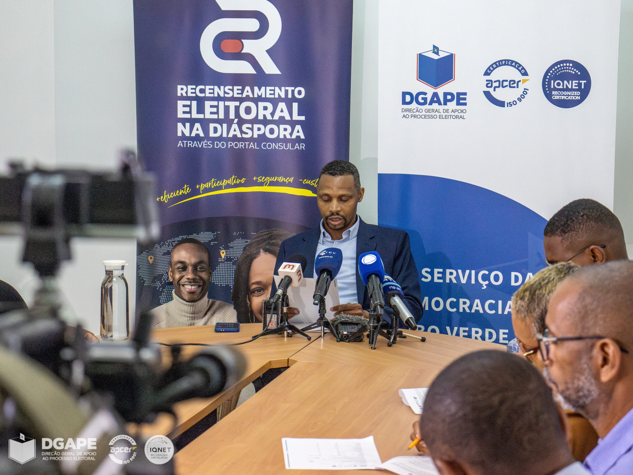 DGAPE realiza conferência de imprensa para esclarecimentos sobre o Recenseamento Eleitoral na Diáspora
