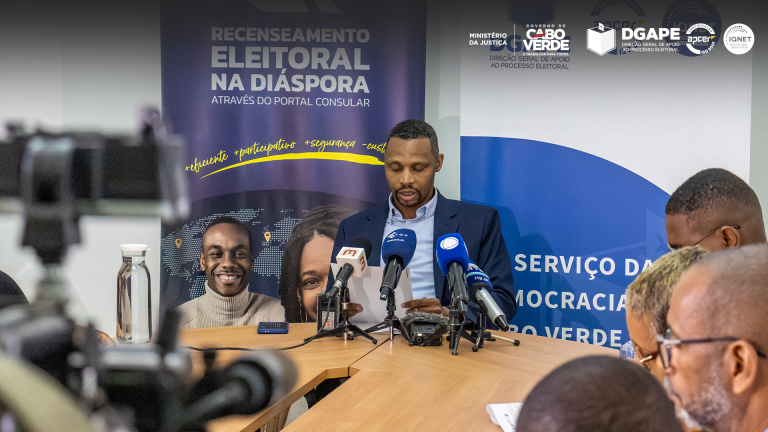 DGAPE realiza conferência de imprensa para esclarecimentos sobre o Recenseamento Eleitoral na Diáspora